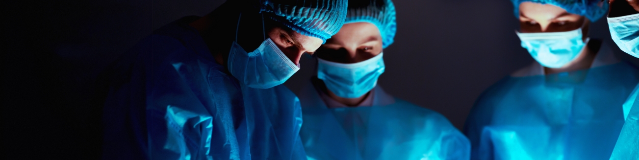 chirurghi in sala operatoria